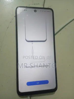 Photo - Tecno Spark 20C 128 GB Bronze