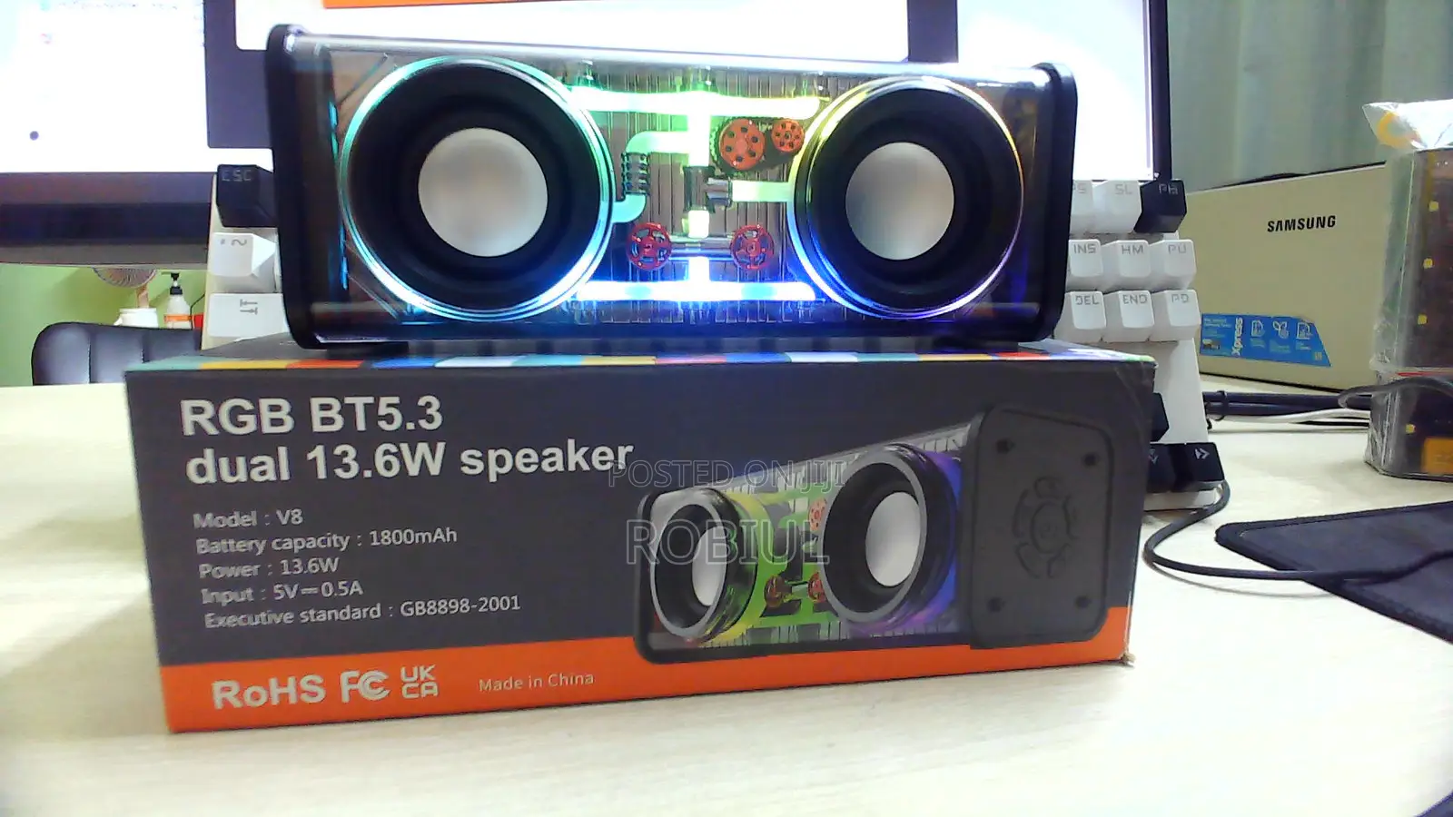 V8 RGB Dual 13.6 Speaker