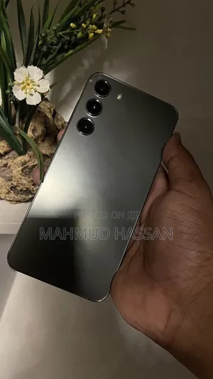 Photo - New Samsung Galaxy S23+ 256 GB Green