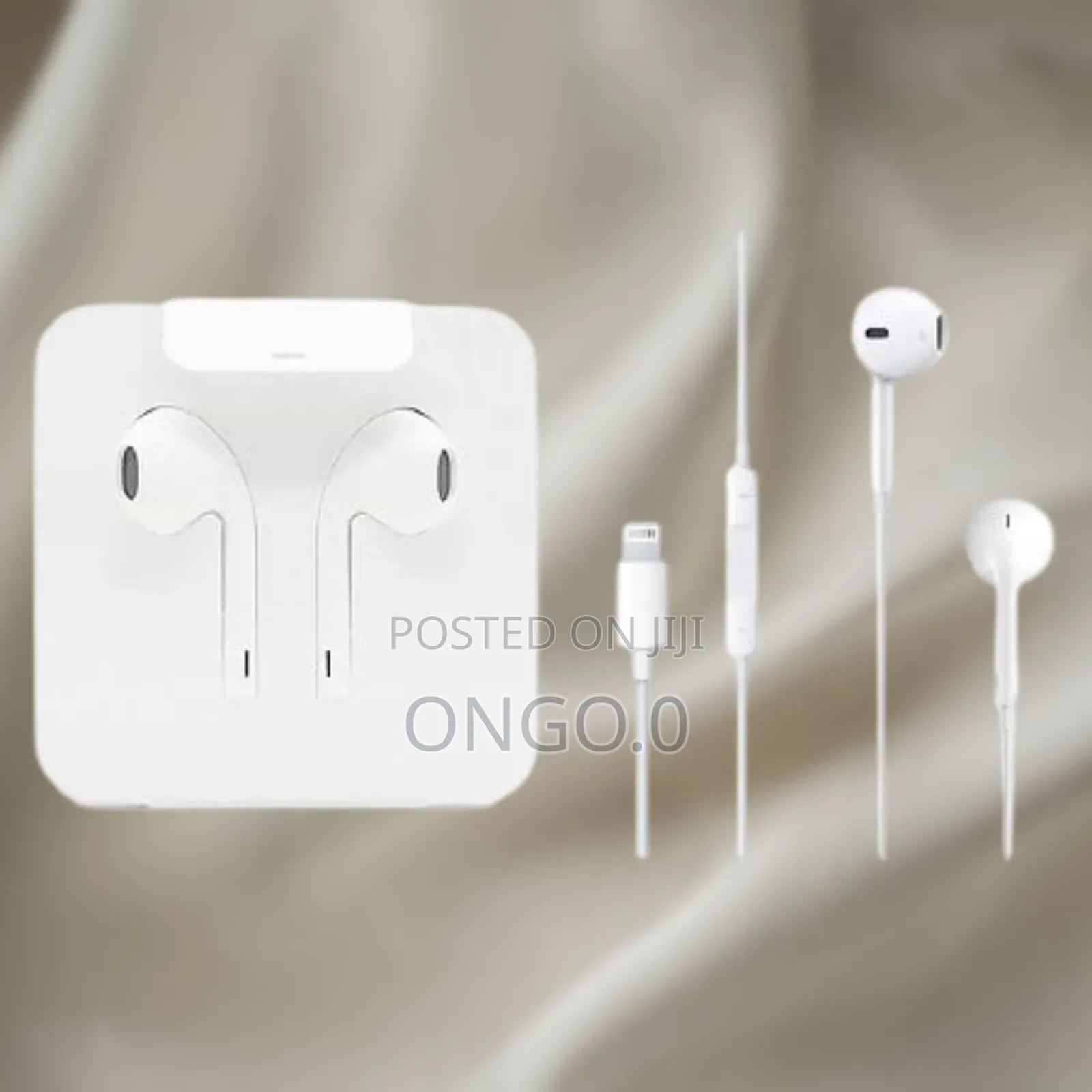 Apple Earpods ( Lighting Connector )