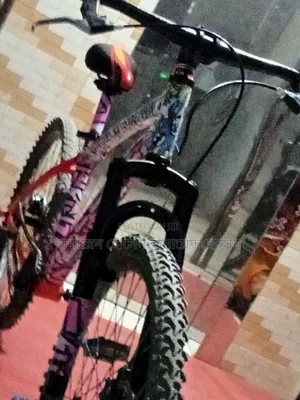 Suzuki GSR 2022 Beige