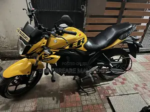 Photo - Suzuki 2022 Yellow