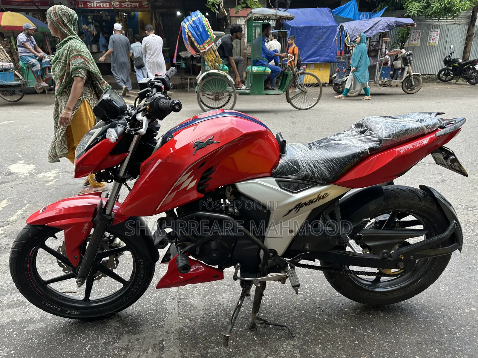 TVS Apache 160 4V 2022 Red