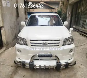 Photo - Toyota Kluger 2004 Pearl