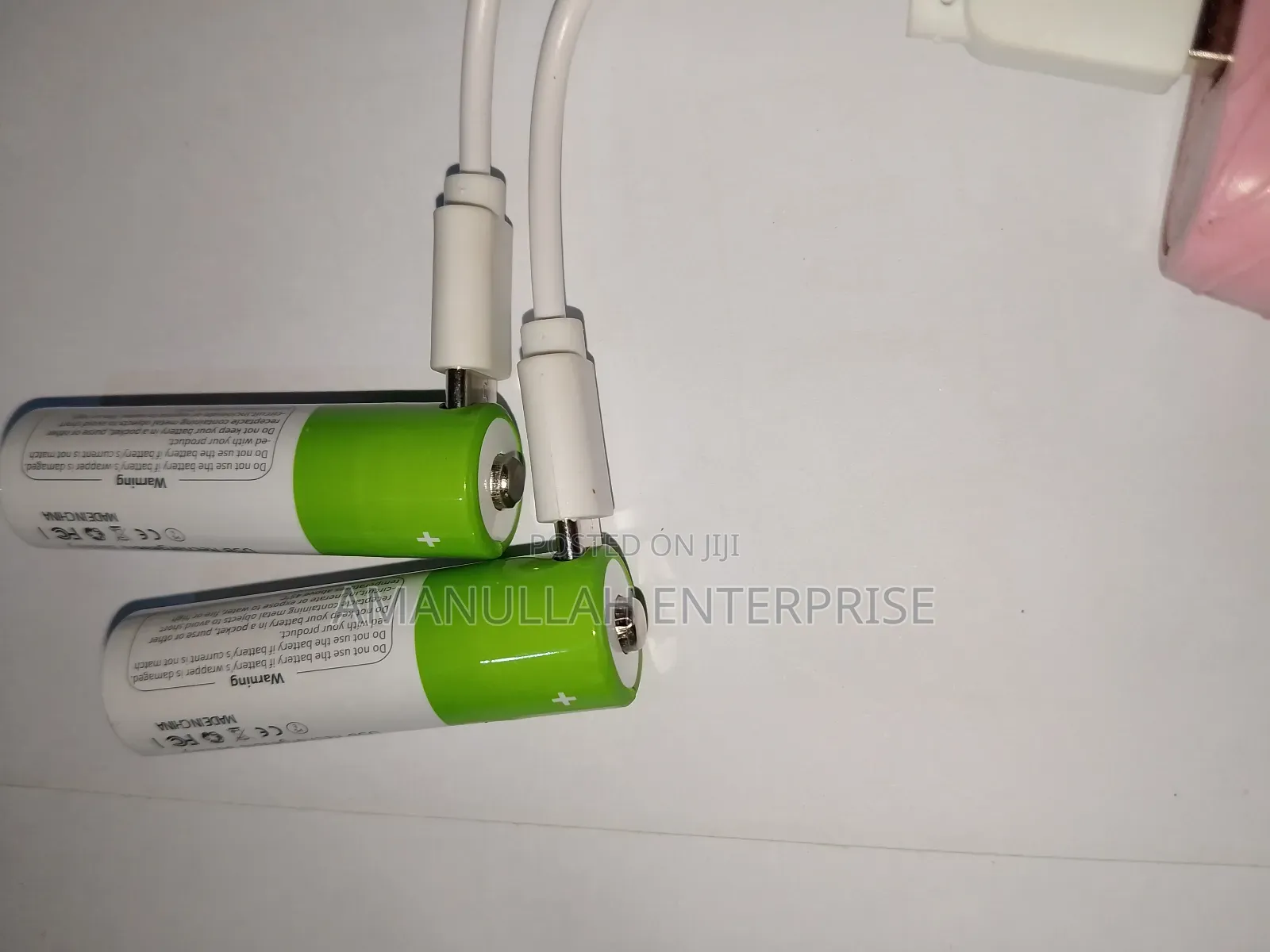 Smarttools 1.5v Aa Rechargeable Battery With a Type-C Charging Cable.
