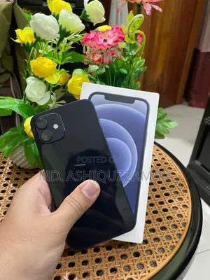 Photo - Apple iPhone 12 64 GB Black