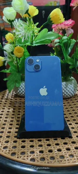 Photo - Apple iPhone 13 128 GB Blue