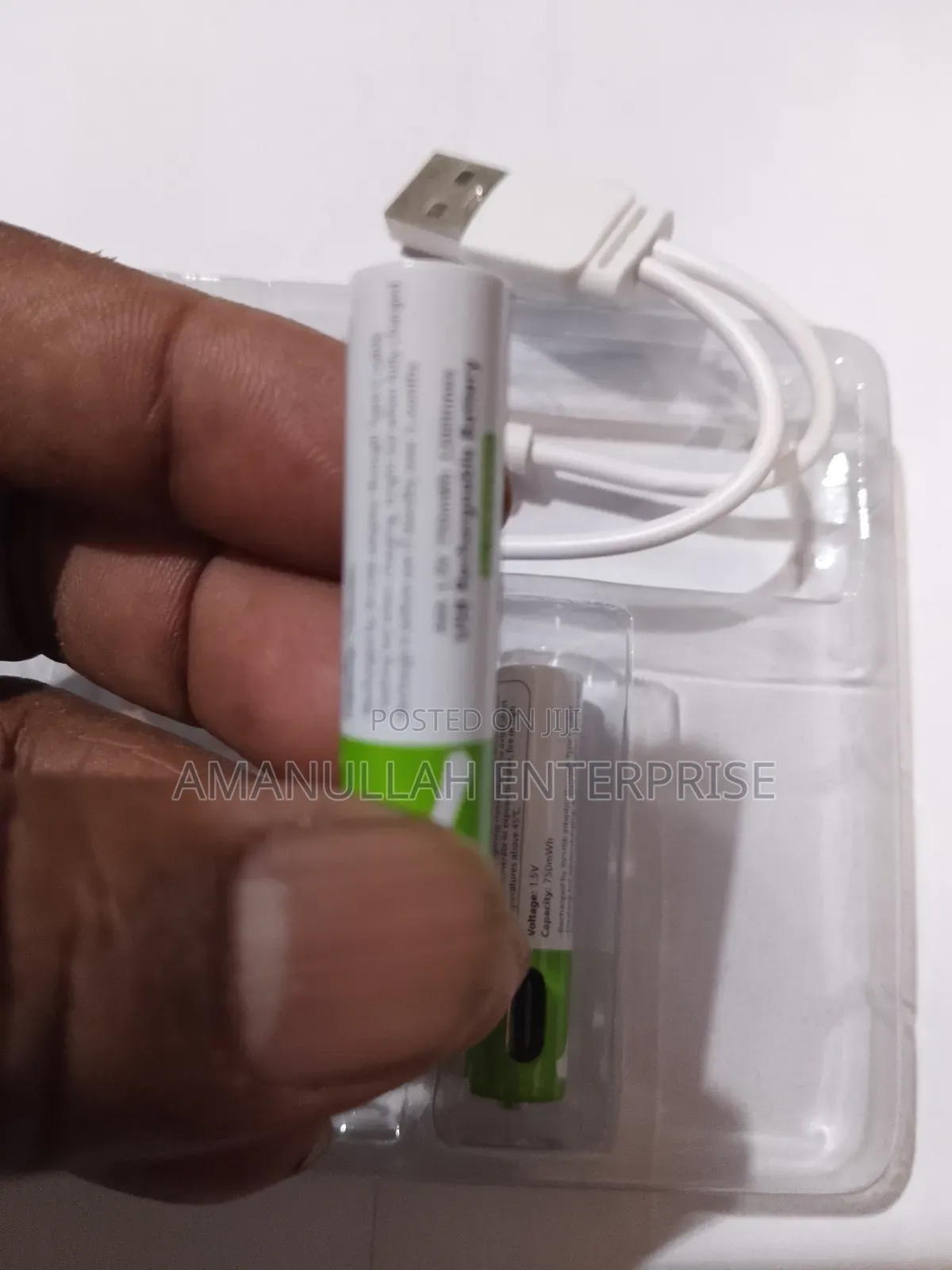 Smarttools 1.2v Aaa Rechargeable Battery With a Type-C Charging Cable.