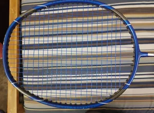 Racket- Weight:86g(Balance)
Length:679mm
Tension:28 LBS (Maximum)