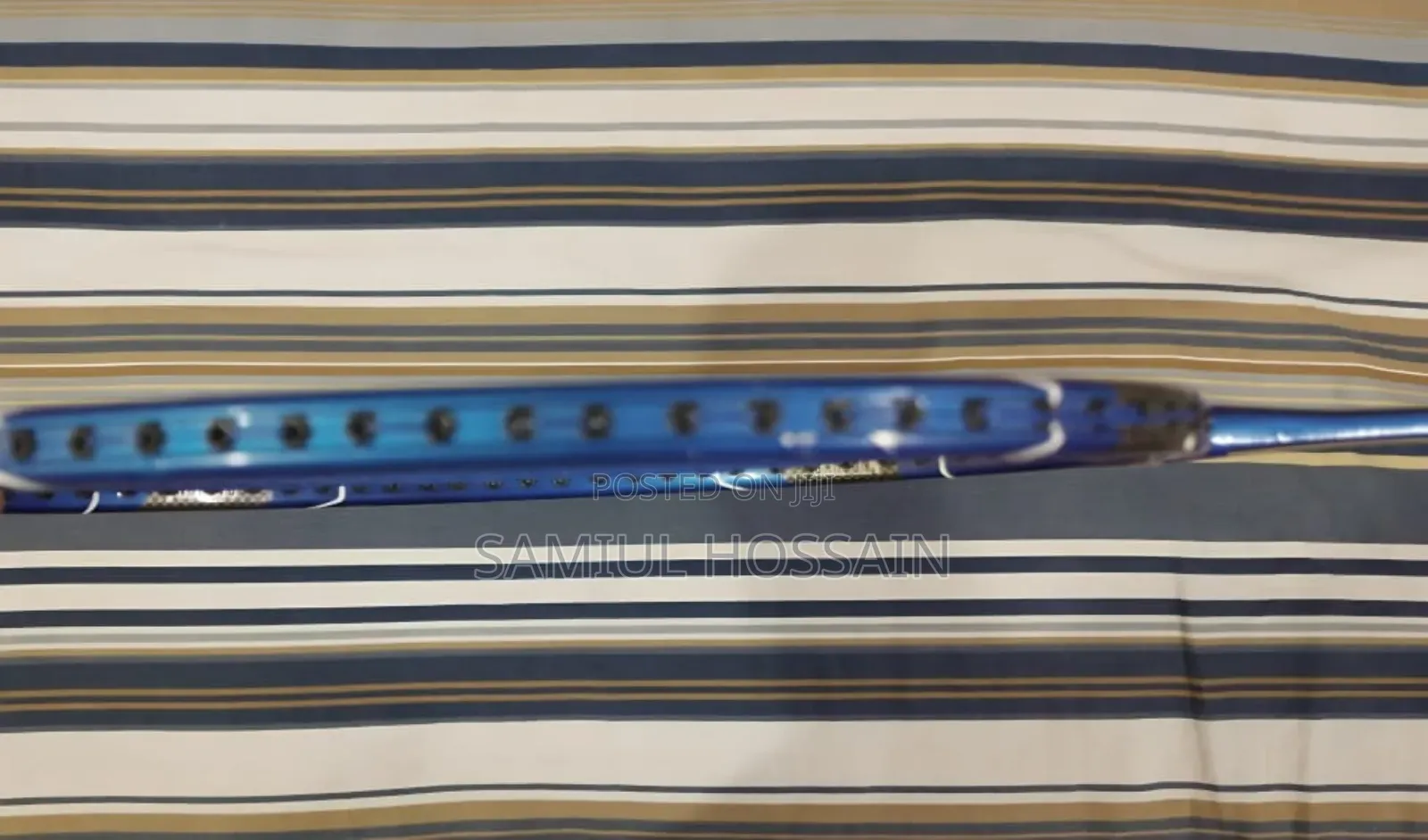 Racket- Weight:86g(Balance)
Length:679mm
Tension:28 LBS (Maximum)