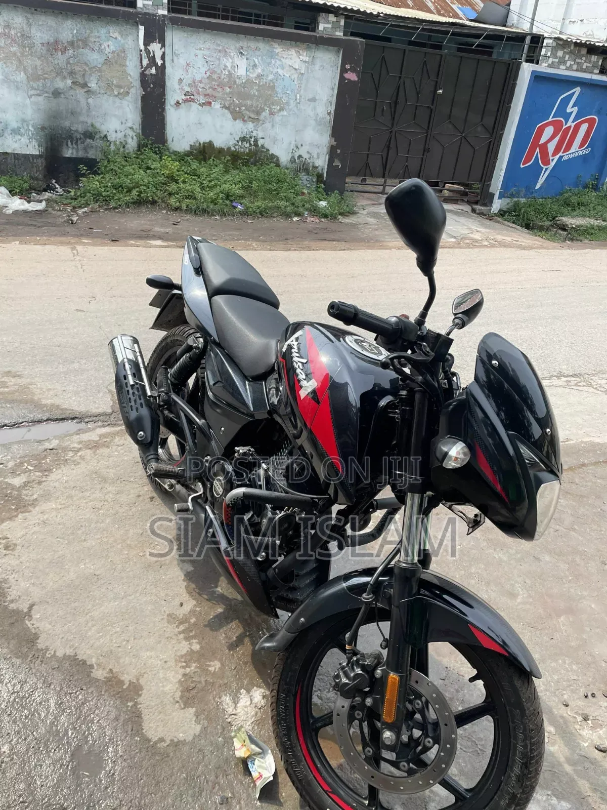 Bajaj Pulsar 150 2023 Black