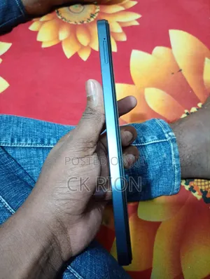 Vivo Y19 128 GB Blue