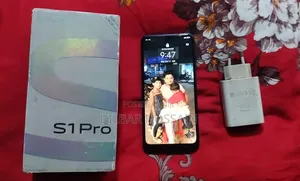 Photo - Vivo S1 Pro 128 GB Blue