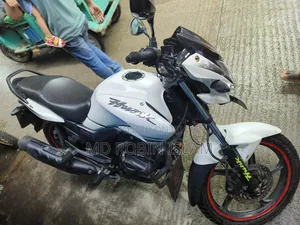 Photo - Hero Hunk 2019 White