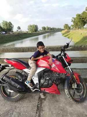 Photo - TVS Apache 160 4V 2021 Red