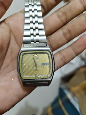 অরিজিনাল Seiko 5 Automatic Watch বিক্রয় হবে!