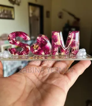 Personalized Resin Alphabet Showpiec