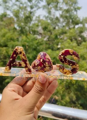 Personalized Resin Alphabet Showpiec