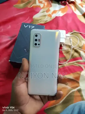Vivo Y17 128 GB White