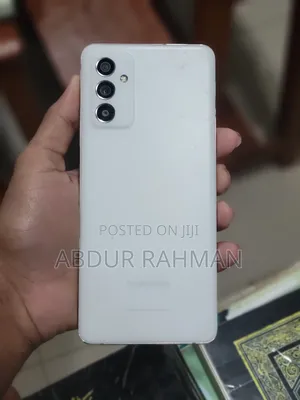 Photo - Samsung Galaxy A82 5G (Galaxy Quantum 2) 128 GB White