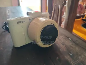 Nikon 1 V1