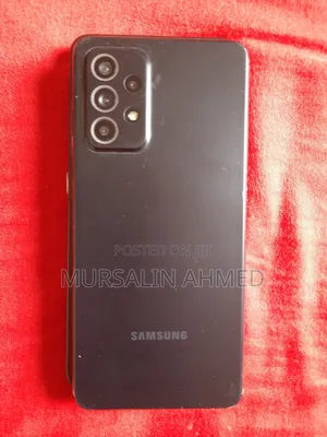 Photo - Samsung Galaxy A52 128 GB Black