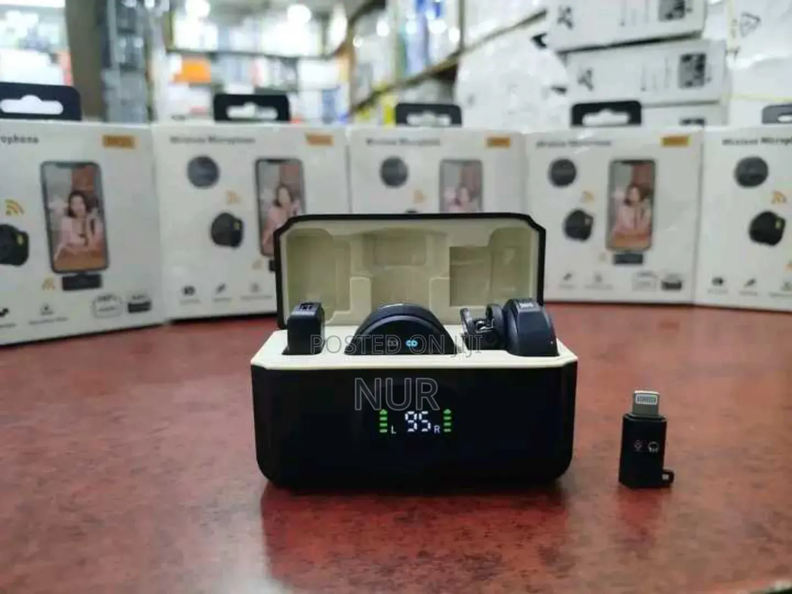 Sx22 ম্যাগনেটিক হ্যাঙ্গিং নেক ওয়্যারলেস লাভালিয়ার মাইক্রোফোন