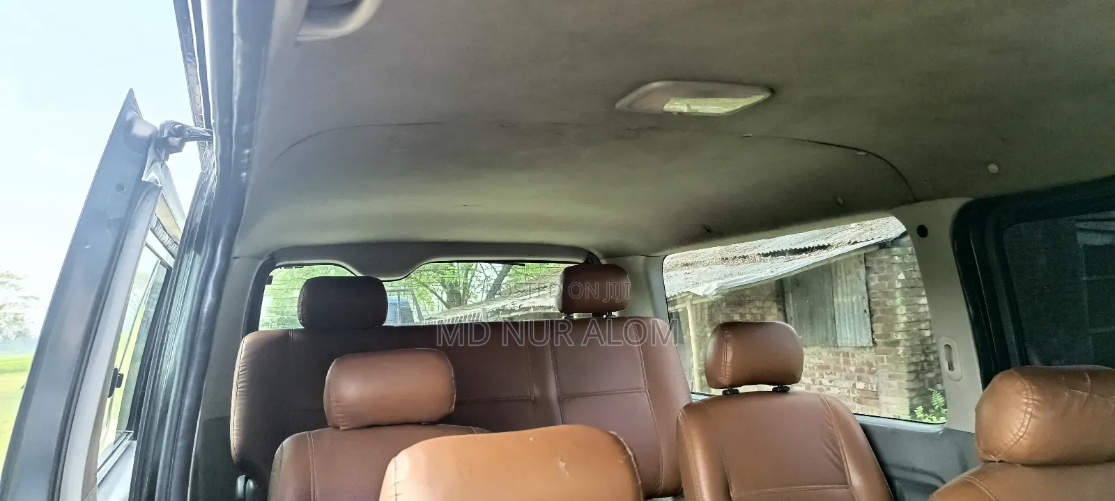 Toyota HiAce 2010 Black