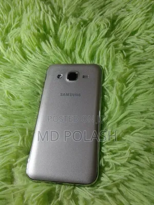 Photo - Samsung Galaxy J2 8 GB Rose Gold
