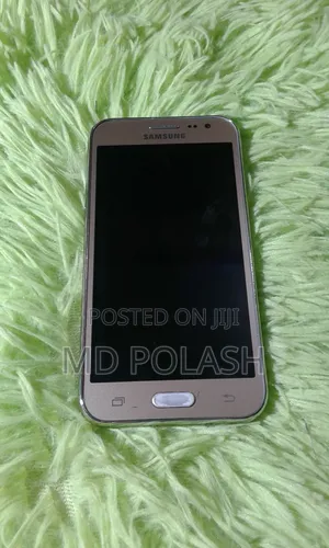 Samsung Galaxy J2 8 GB Rose Gold