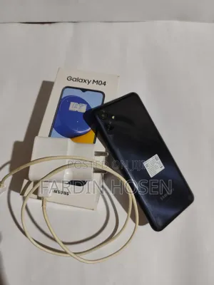 Photo - Samsung Galaxy M04 128 GB Black
