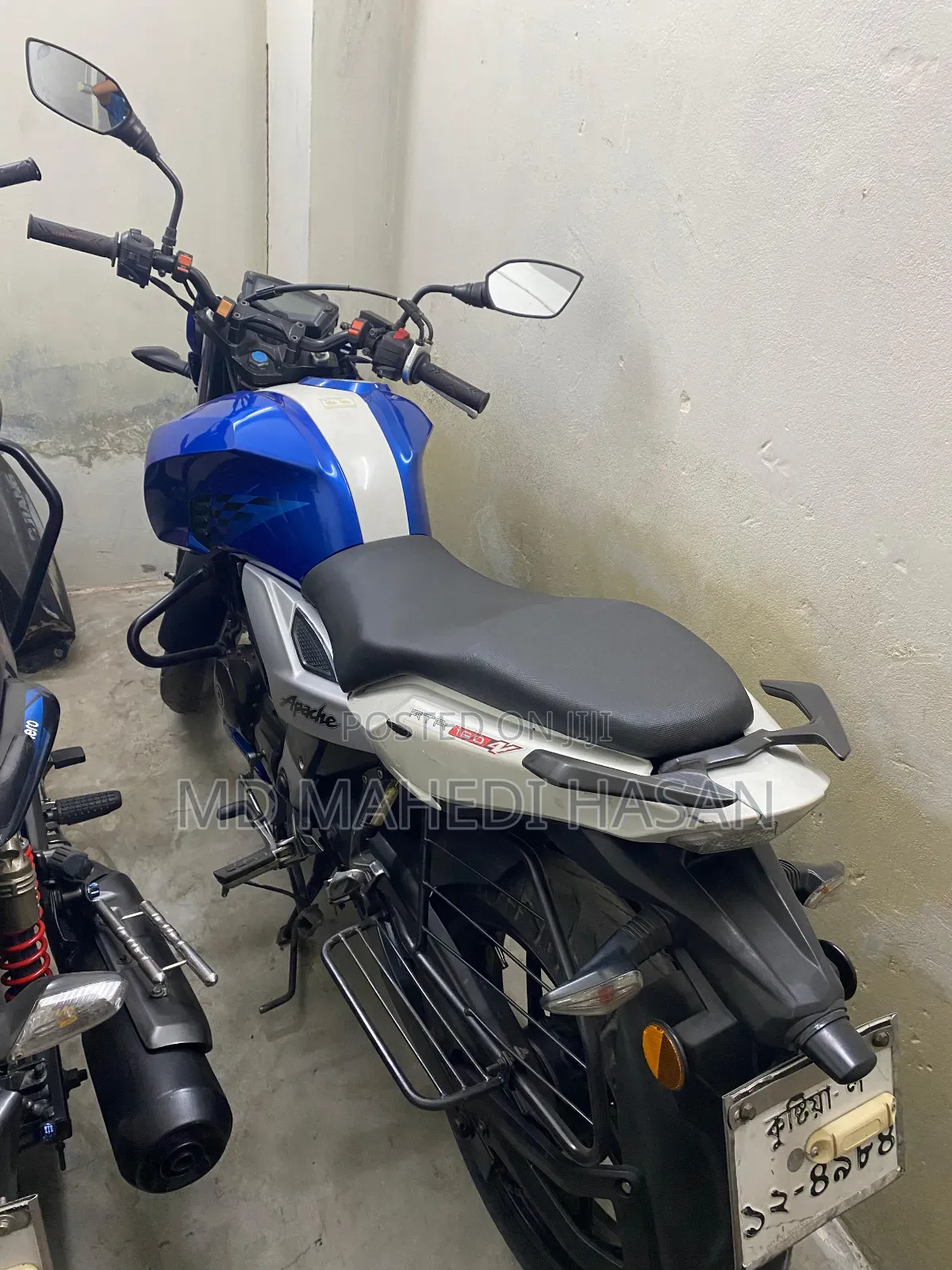 TVS Apache 160 4V 2020 Blue