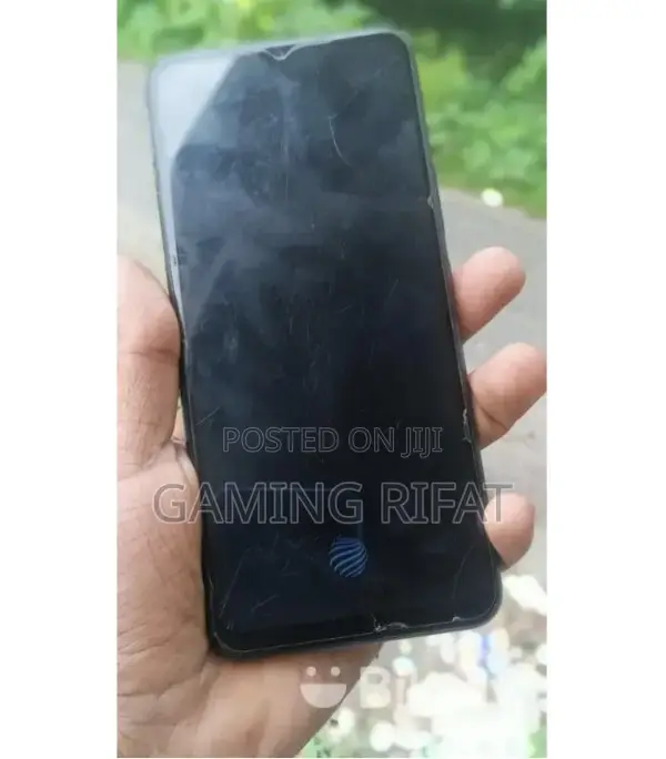 Vivo V21e 128 GB Black
