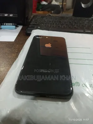 Photo - Apple iPhone 8 Plus 64 GB Black