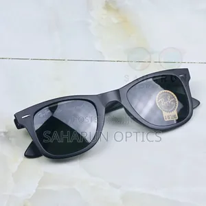 Ray-Ban 2140 Premium Wayfarer Glass Lens Sunglass for Man