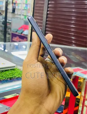 Photo - Oppo Reno8 5G 128 GB Black