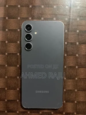 Photo - Samsung Galaxy S23 FE 128 GB Black