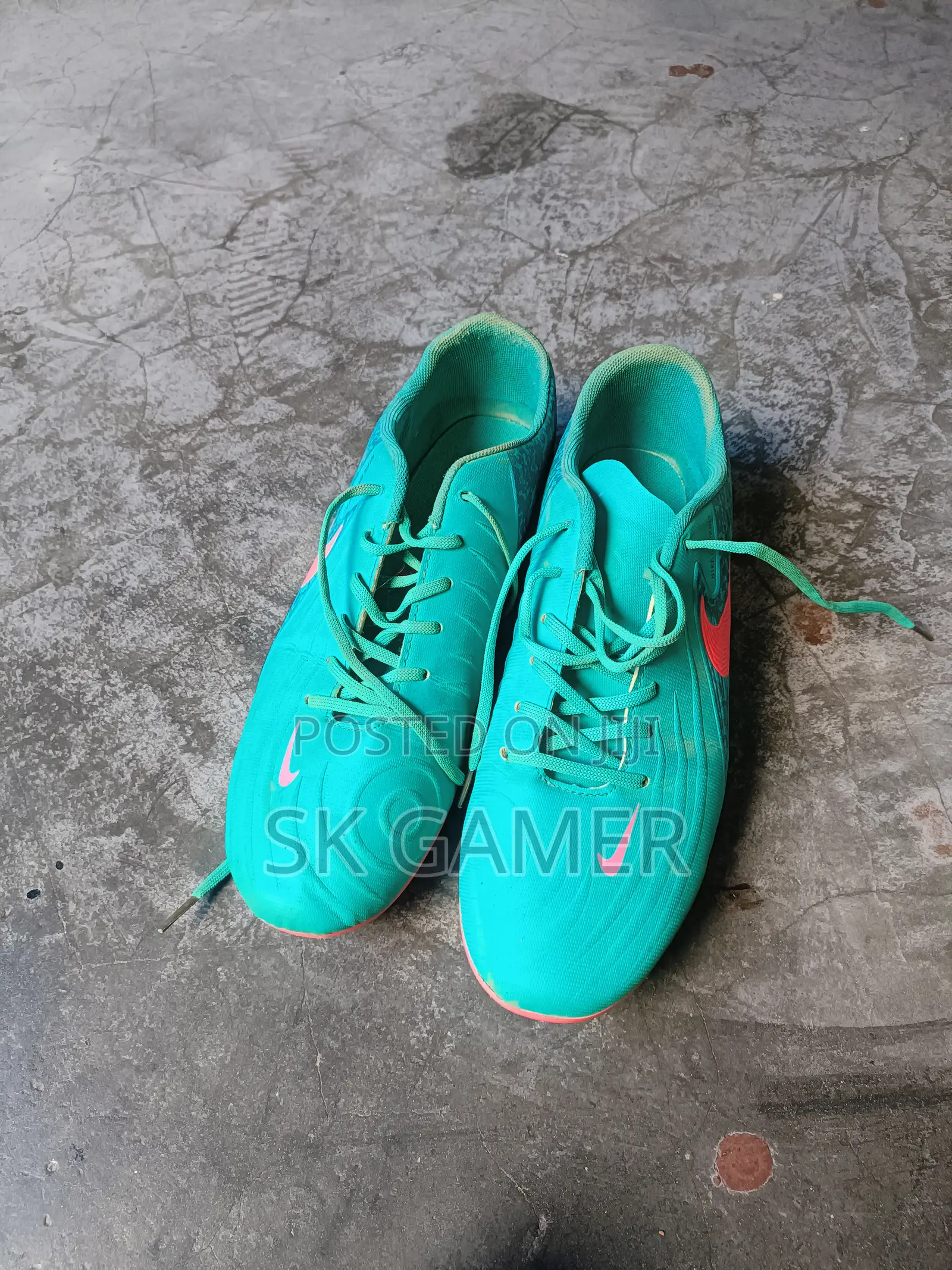 Nike Football Boot বিক্রি হবে! বুটটা একদম ভালো