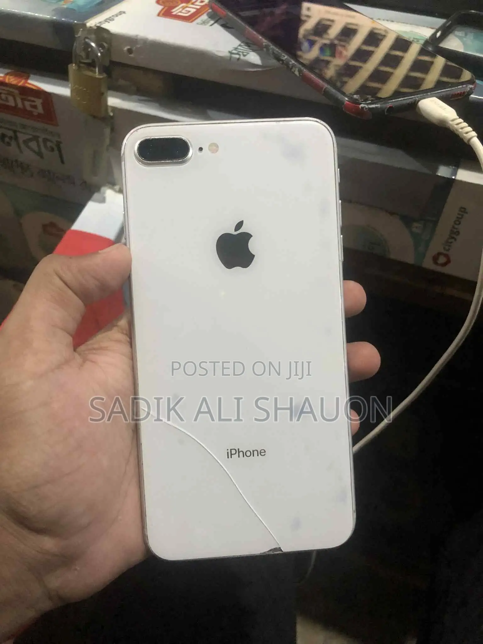 Apple iPhone 8 Plus 64 GB White