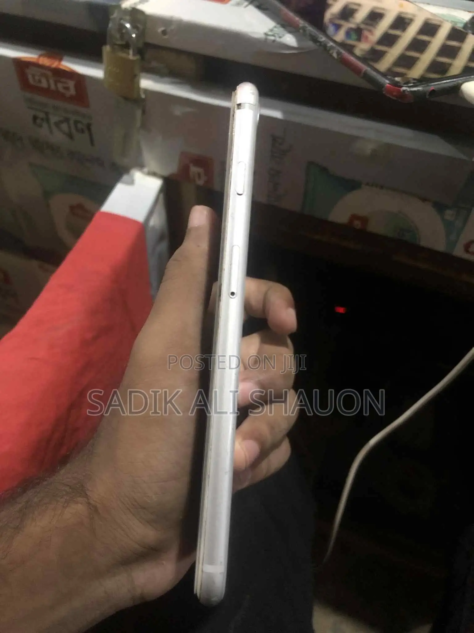 Apple iPhone 8 Plus 64 GB White