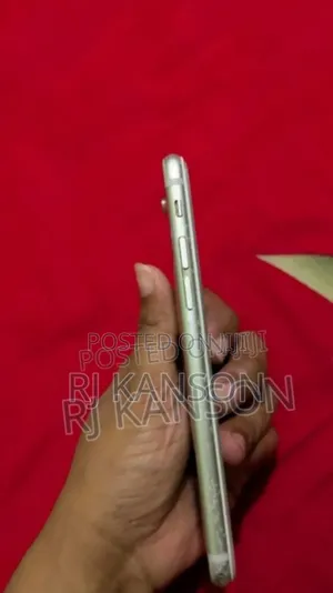 Apple iPhone 6s 128 GB Silver