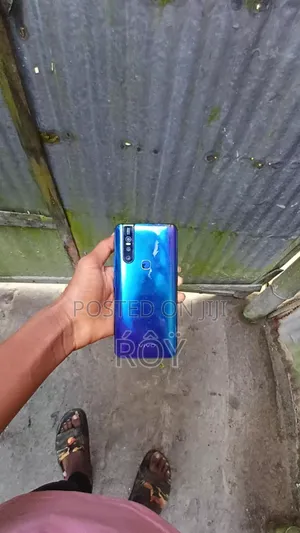Photo - Vivo V15 Pro 128 GB