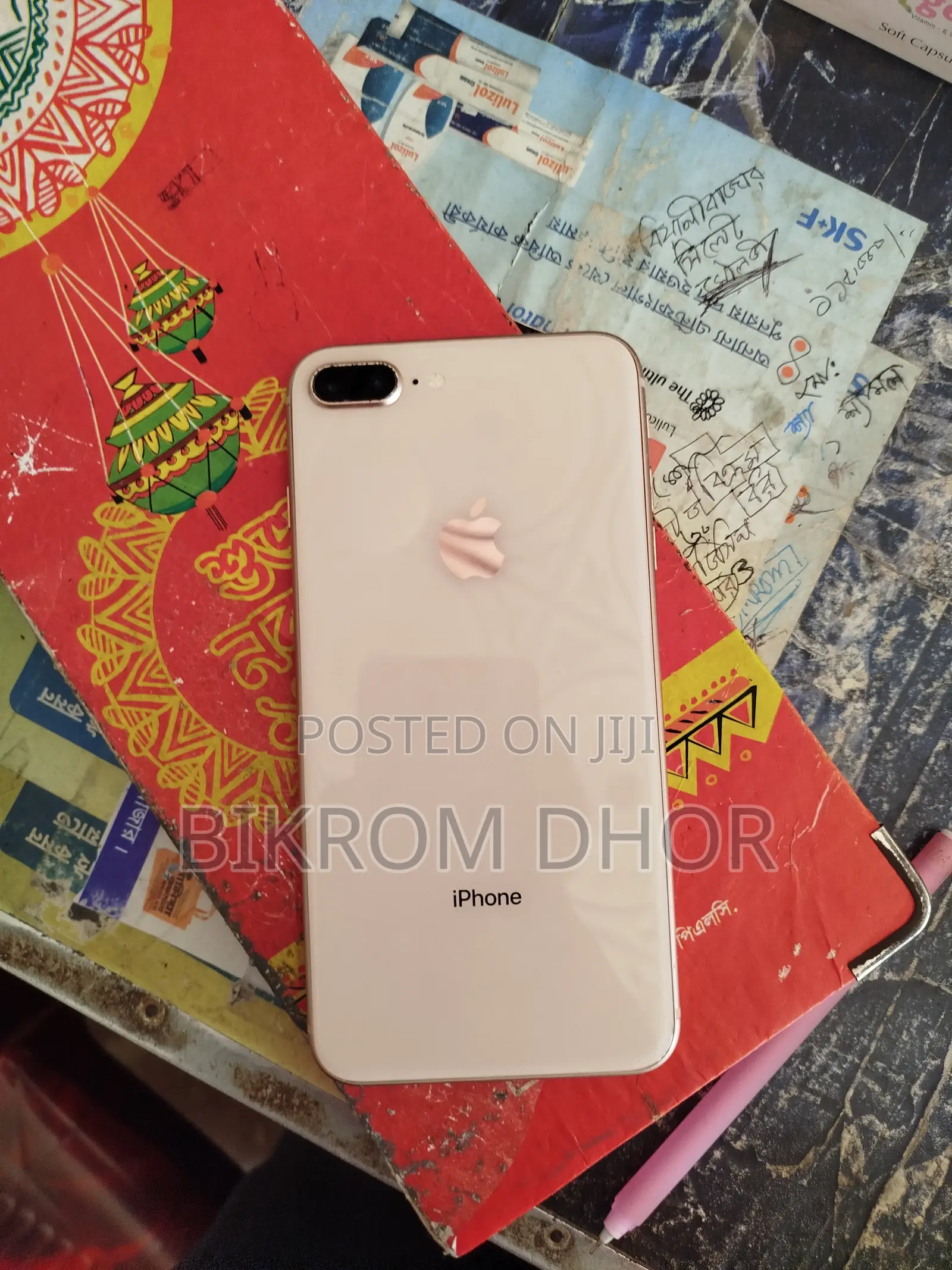 Apple iPhone 8 Plus 64 GB Gold