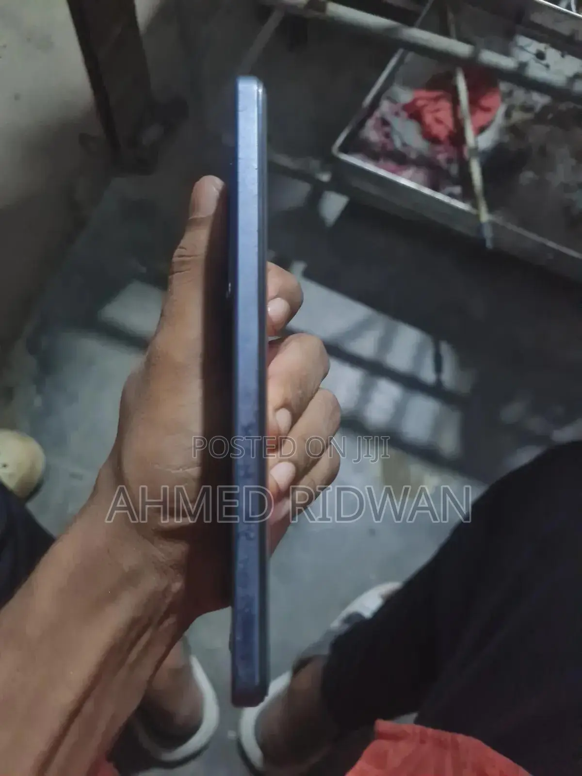 New Vivo V27e 256 GB Blue