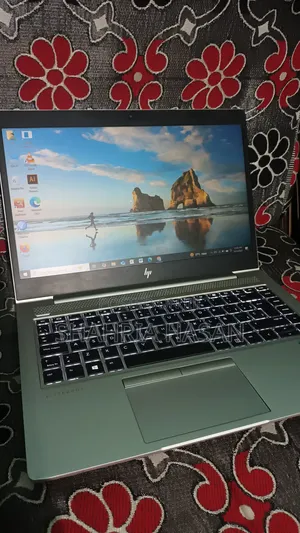 Photo - Laptop HP EliteBook 840 G5 8GB Intel Core I5 SSD 256GB