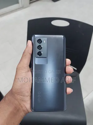 Photo - Vivo iQOO 128 GB Gray