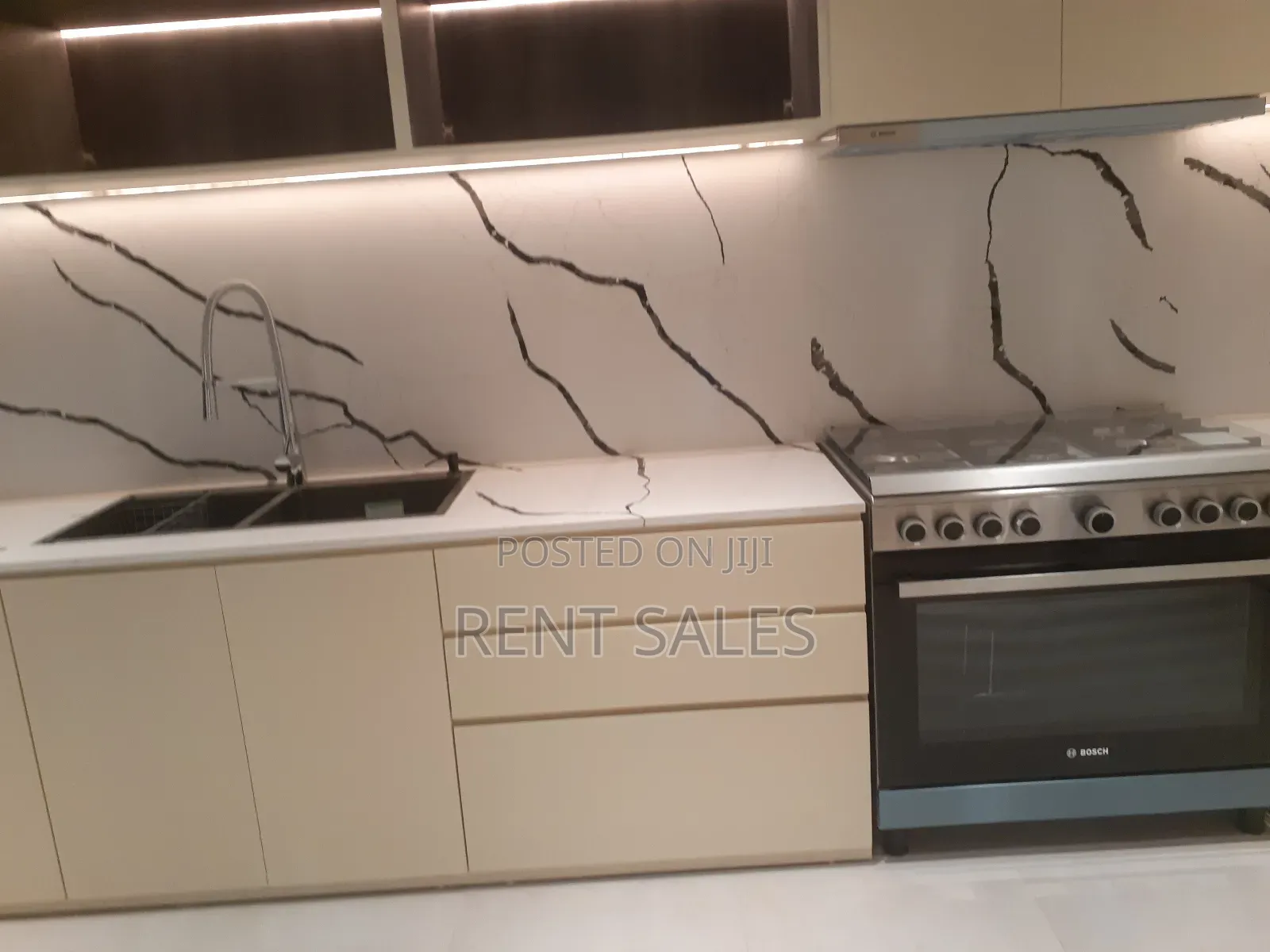 4bdrm Apartment in Gulshan for Rent