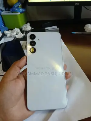 Photo - Samsung Galaxy A16 5G 128 GB White