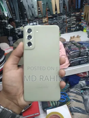 Photo - Samsung Galaxy S21 FE 5G 128 GB White