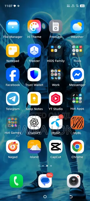 Tecno Spark 40 Pro 128 GB Silver